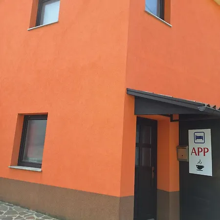 Apartmaji Paradiso Apartment Komen