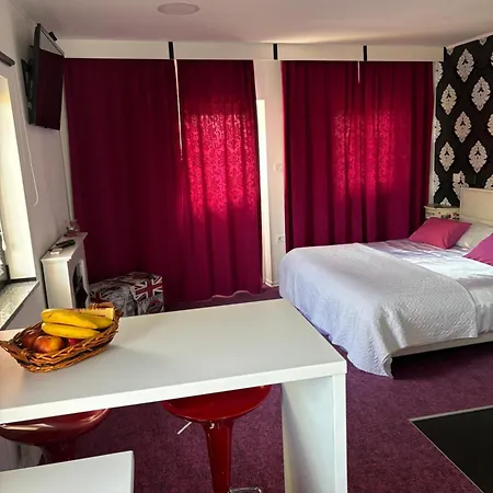 Apartmaji Paradiso Apartment Komen