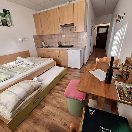 Apartmaji Paradiso Komen