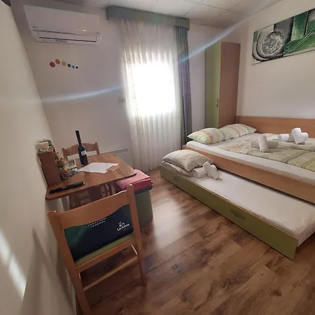Apartment Apartmaji Paradiso