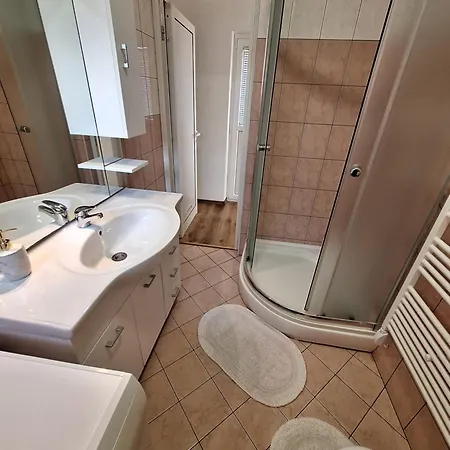 Apartmaji Paradiso Apartment *