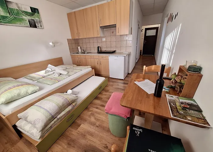 Apartmaji Paradiso Komen