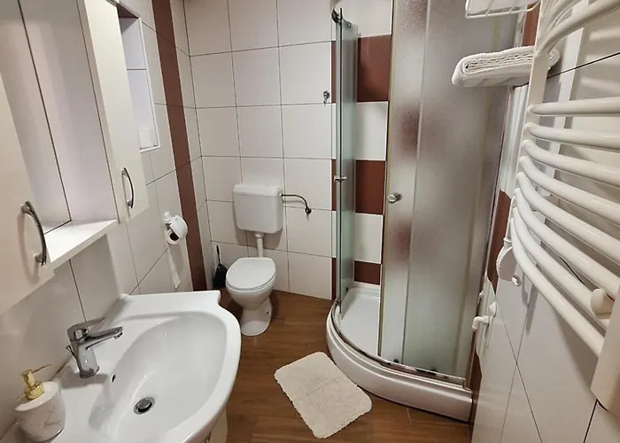 Apartmaji Paradiso Komen